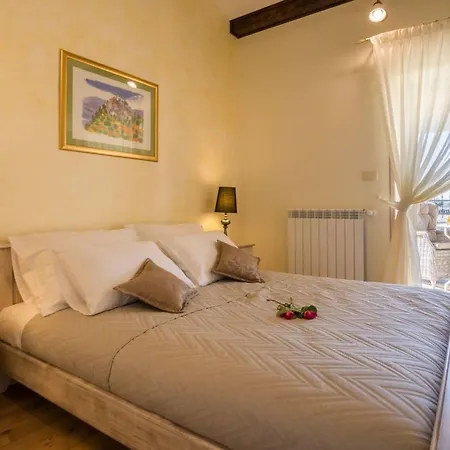 Luxurious In Labin With Pool Villa Martinski