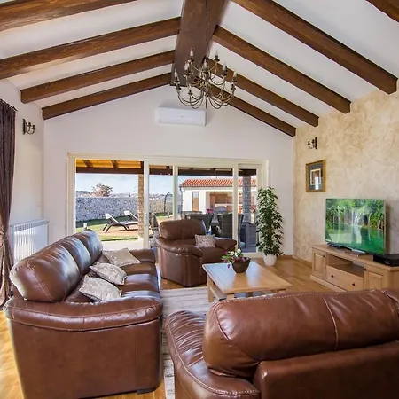 Villa Luxurious In Labin With Pool *